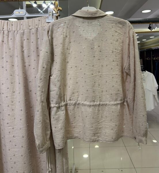 TAMAMI BONCUK İŞLEMELİ TETA ETEKLİ TAKIM/ THREE LIGHT