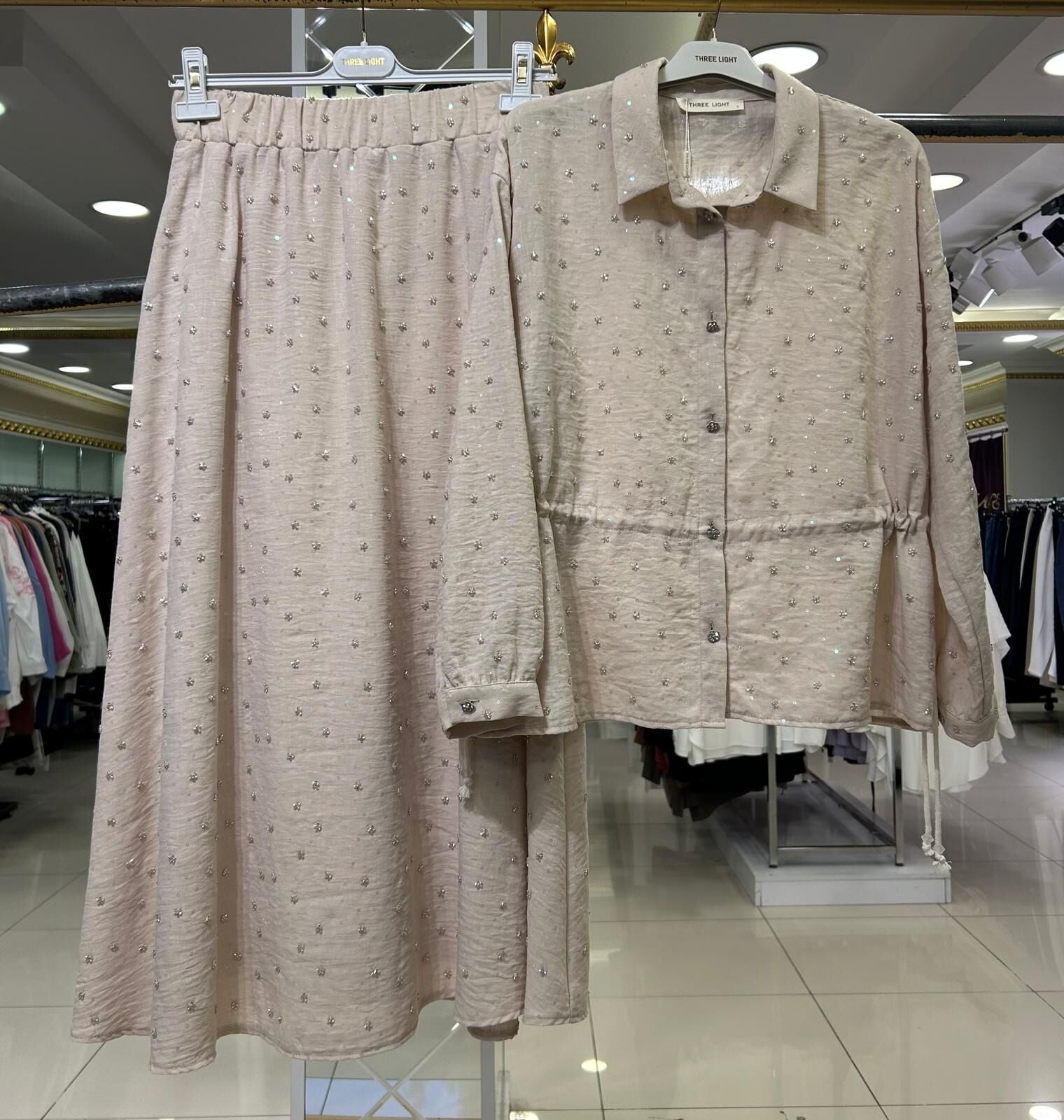 TAMAMI BONCUK İŞLEMELİ TETA ETEKLİ TAKIM/ THREE LIGHT