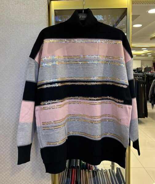 BOĞAZLI PUL İŞLEMELİ TRİKO KAZAK