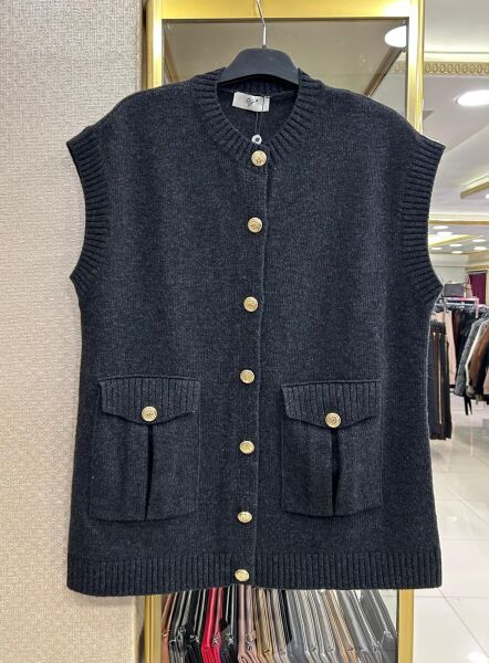 CEP VE DÜĞME DTY. TRİKO YELEK/ TIĞTRİKO