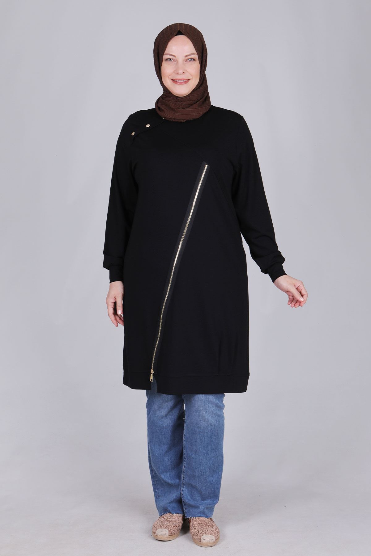 Büyük Beden Tesettür Örme Viskon Spor Tunik Siyah