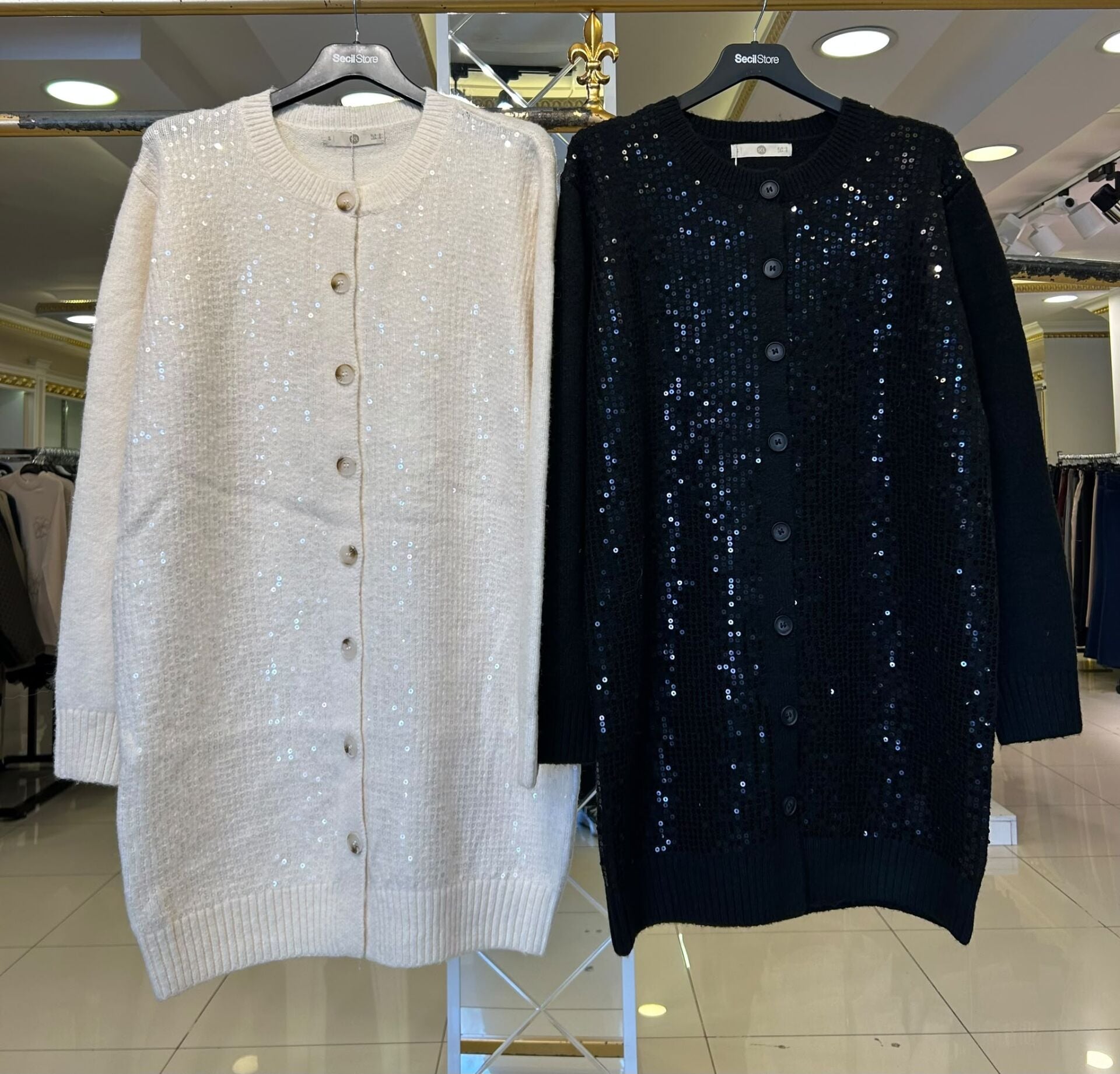 PAYET DETAYLI DÜĞMELİ TRİKO HIRKA /SEÇİL 1003