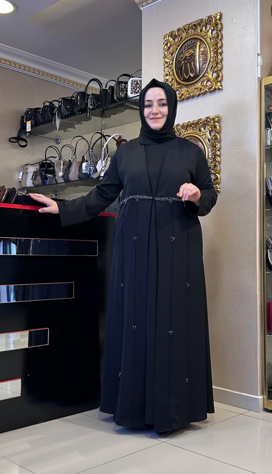 KOLSUZ ELBİSE VE TAŞ İŞLEMELİ ABAYA TAKIM/ QEFFA