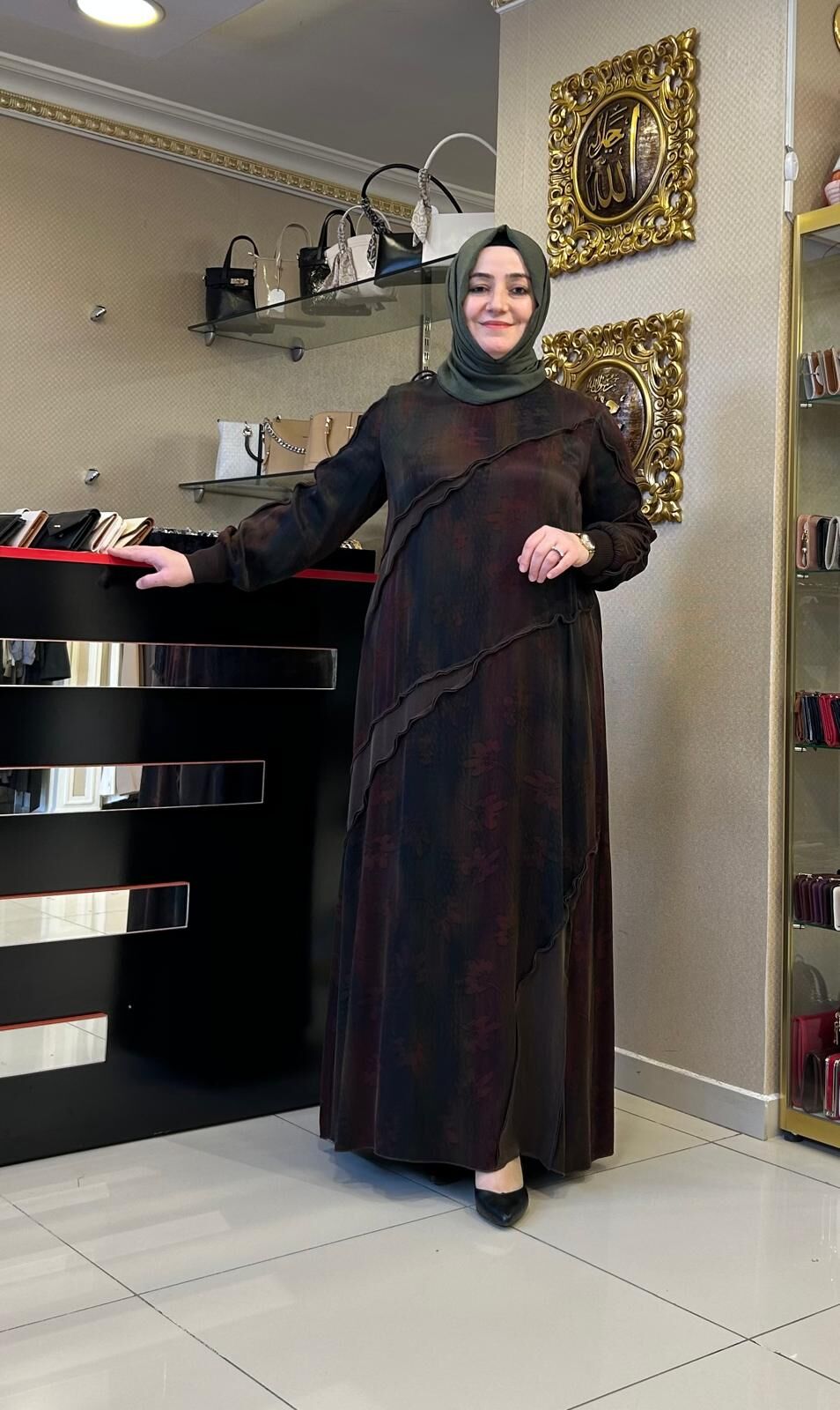 KENDİNDEN DESENLİ RENK GEÇİŞLİ CUPRA ELBİSE /DEFRİNA