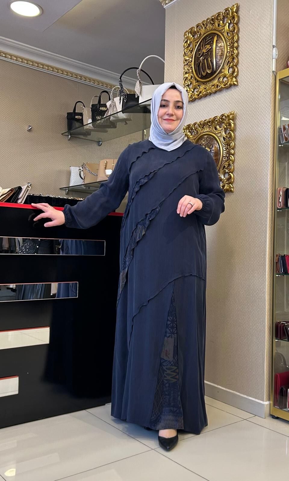 FIRFIRLI DESEN DTY. İPEK CUPRA ELBİSE /DEFRİNA