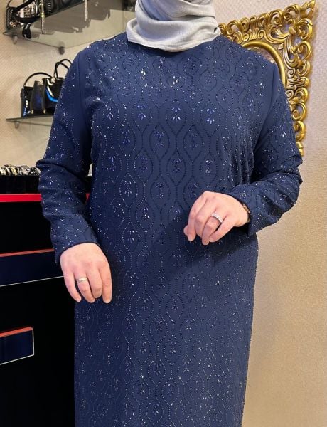 KOLLARI VE ÖNÜ TAŞ İŞLEMELİ ABİYE/TASVİR