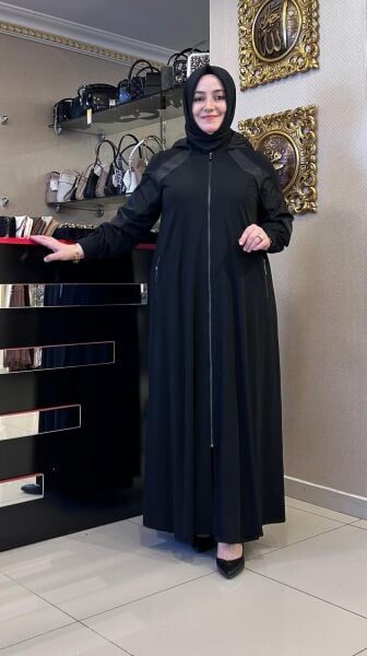 PARAŞÜT KUMAŞ VE FERMUAR DTY. KAPÜŞONLU FERACE /NURCAN ÇETİN