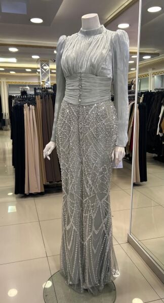 BONCUK VE TAŞ İŞLEMELİ BALIK MODEL ABİYE ELBİSE /HENNIN