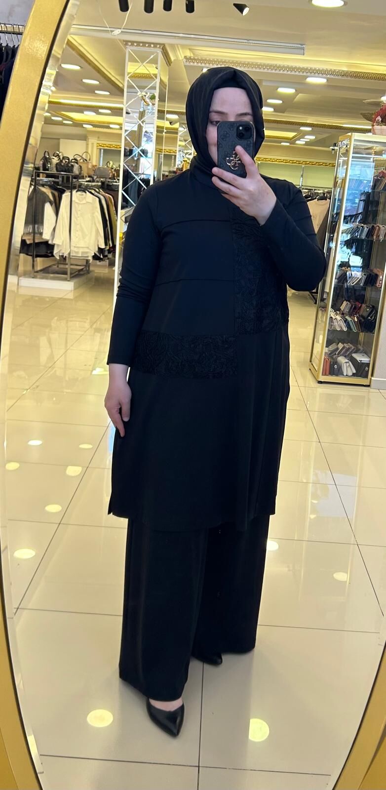 B. BEDEN TUNİĞİ NAKIŞLI BAMBU KUMAŞ TAKIM /NURCAN ÇETİN 10440
