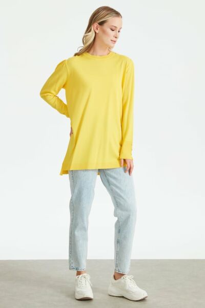 KOLLARI BÜZGÜLÜ DÜĞME DETAYLI RAYON TUNİK SARI