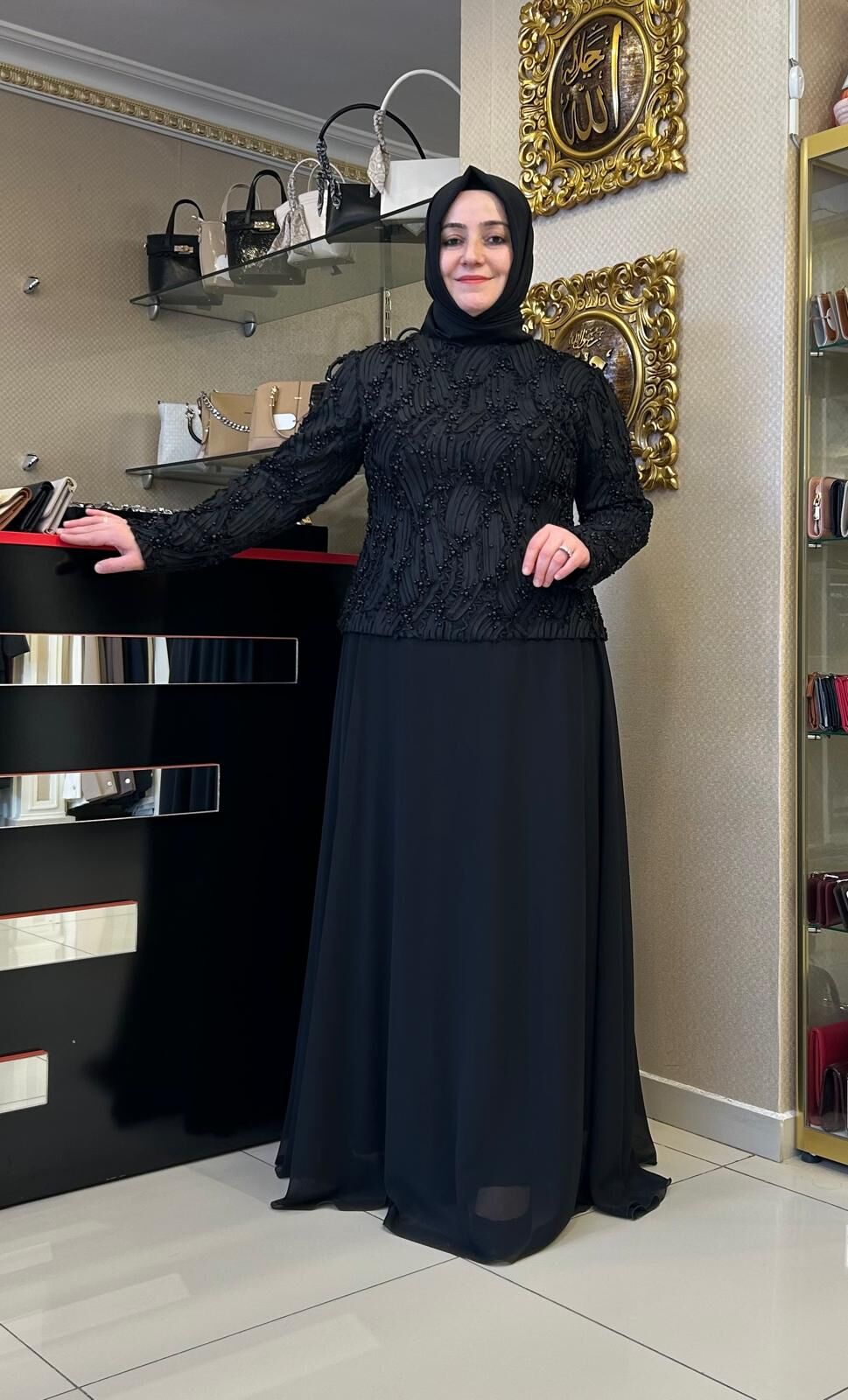 ÜZERİ KABARTMA DESEN BONCUK DTY. ABİYE ELBİSE /TASVİR