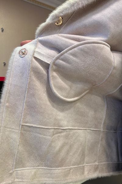 ENİNE ÇİZGİLİ KÜRK KABAN/TIĞTRİKO