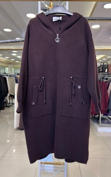 KAPÜŞONLU YUMOŞ KEÇE KABAN / GHISA