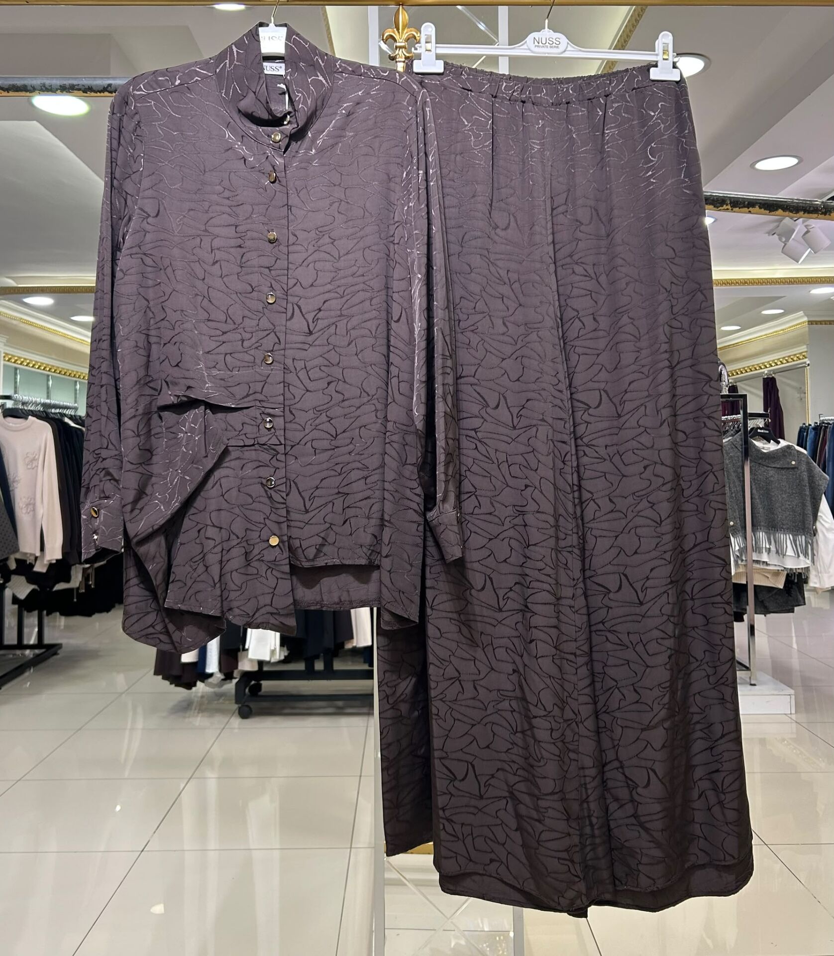 KENDİNDEN DESENLİ PANTOLONLU TAKIM/NUSS 1042