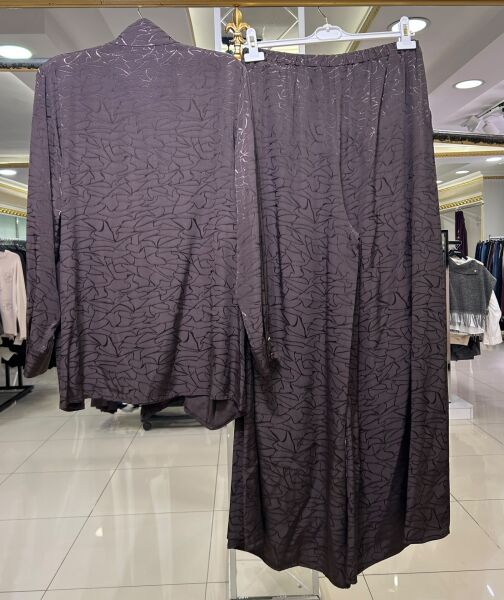 KENDİNDEN DESENLİ PANTOLONLU TAKIM/NUSS 1042
