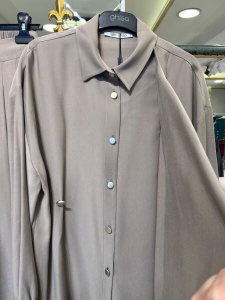 TUNİĞİ ASİMETRİK KAPAMA TAŞLI TENSEL TAKIM/ GHISA