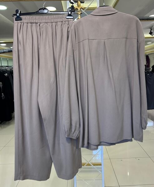 TUNİĞİ ASİMETRİK KAPAMA TAŞLI TENSEL TAKIM/ GHISA