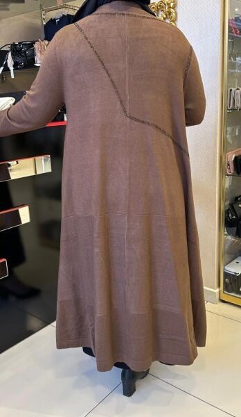 TAŞ İŞLEMELİ CEPLİ TRİKO KAP/ FUAT GÜRŞEN 6926