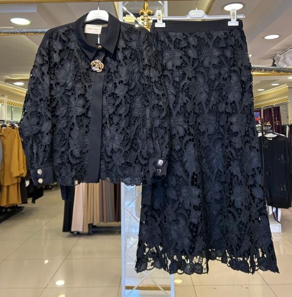 LYRA TAMAMI GÜPÜR İŞLEMELİ AKSESUAR DTY. TAKIM/ THREE LIGHT