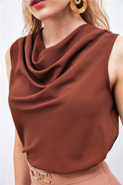 Degaje Yaka Kolsuz Bluz -KAHVE