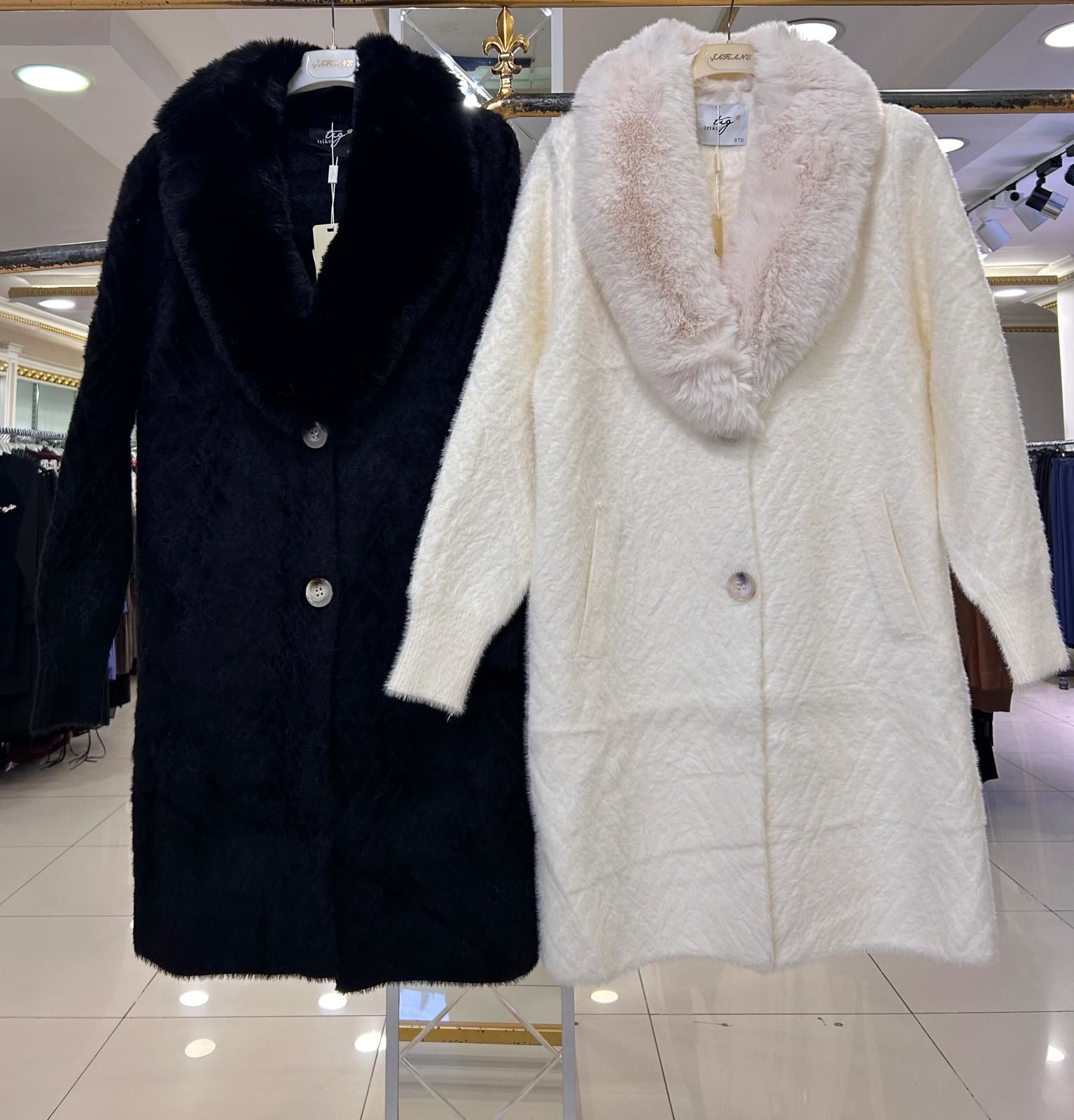 ﻿YAKASI KÜRKLÜ ANGORA KABAN/TIĞTRİKO