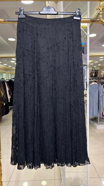 ÜZERİ NAKIŞ İŞLEMELİ ŞİFON ETEK /FUAT GÜRŞEN