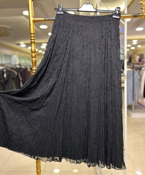 ÜZERİ NAKIŞ İŞLEMELİ ŞİFON ETEK /FUAT GÜRŞEN