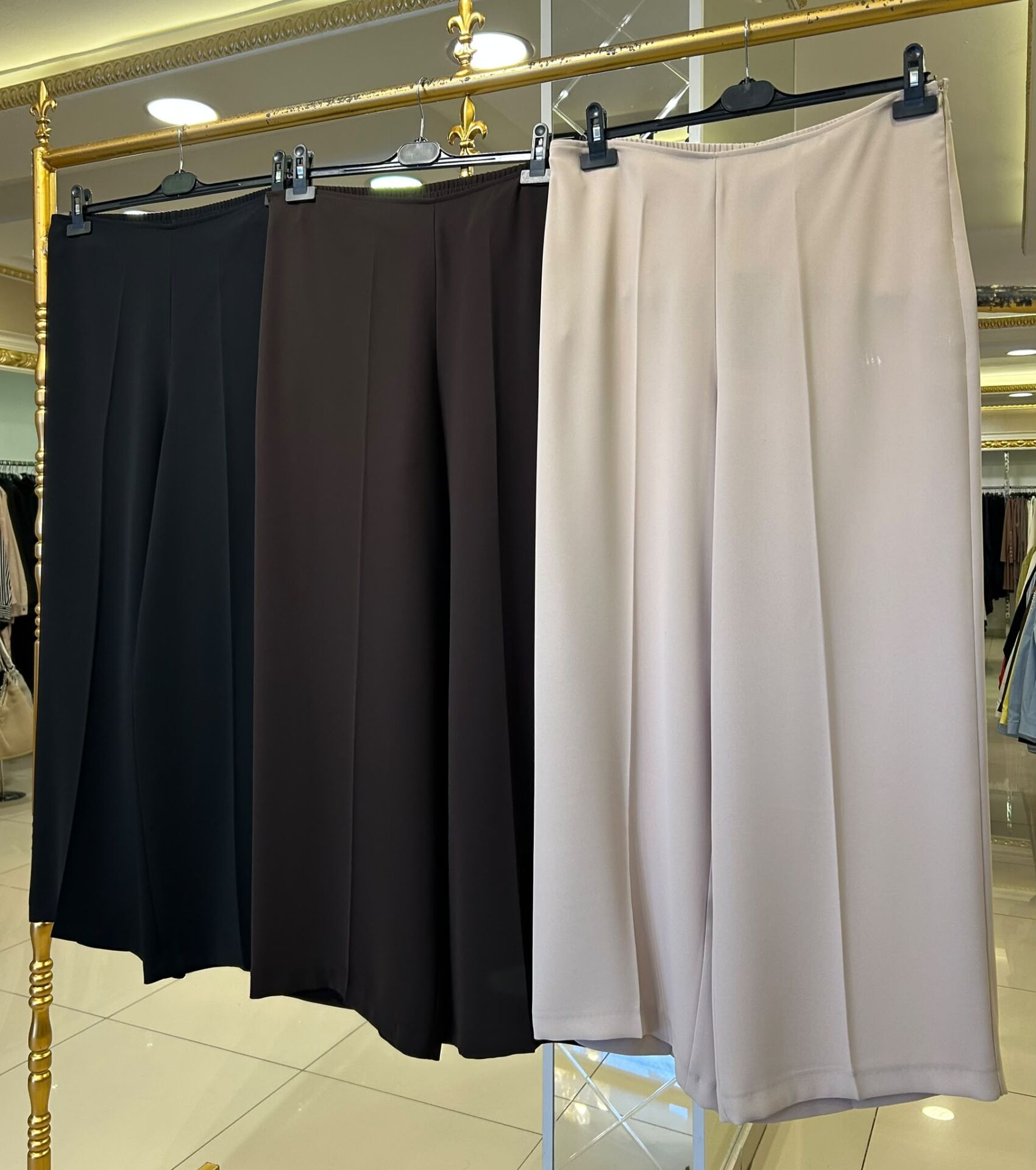 ARKASI LASTİKLİ GENİŞ PAÇA PANTOLON/ GLARE