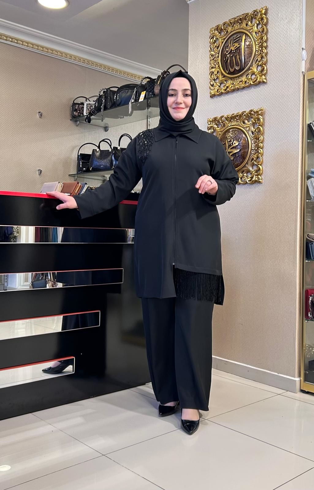 ÜZERİ BONCUK İŞLEMELİ FERMUARLI GÖMLEK/MÜSEMMA